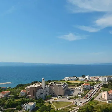 Brand New Luxury Blue Gallery * Split